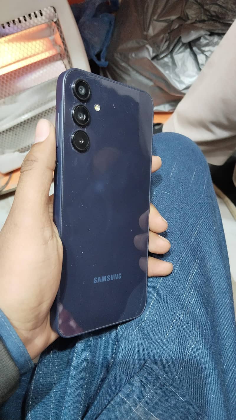 samsung a15 256gb in warranty

                                                            alt=