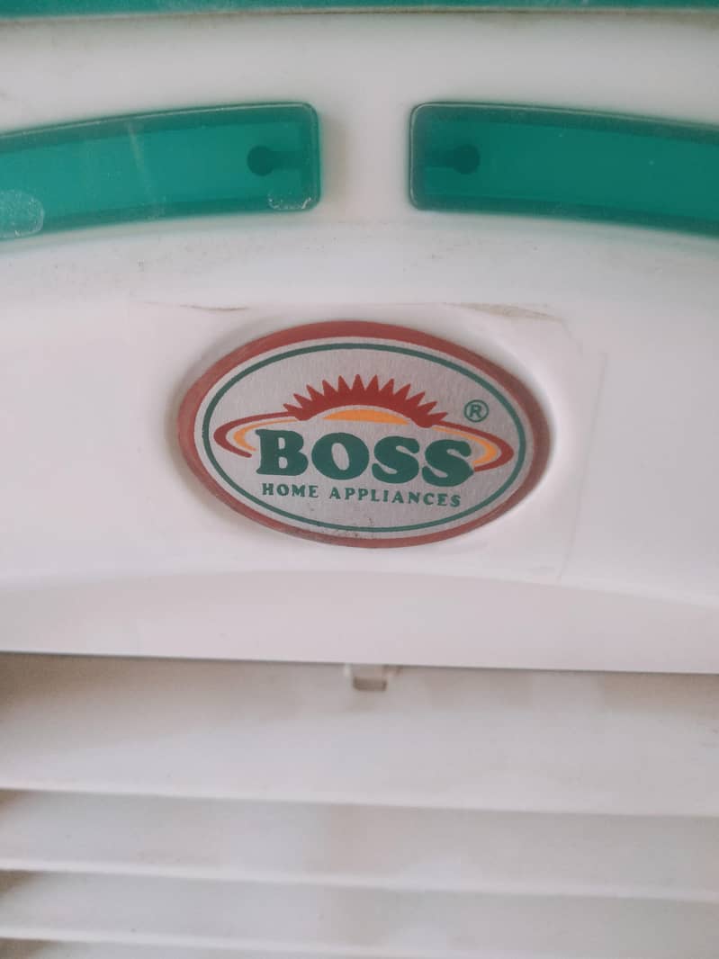 Boss slightly used inverter technology 105 litre water capacity Cooler

                                                            alt=