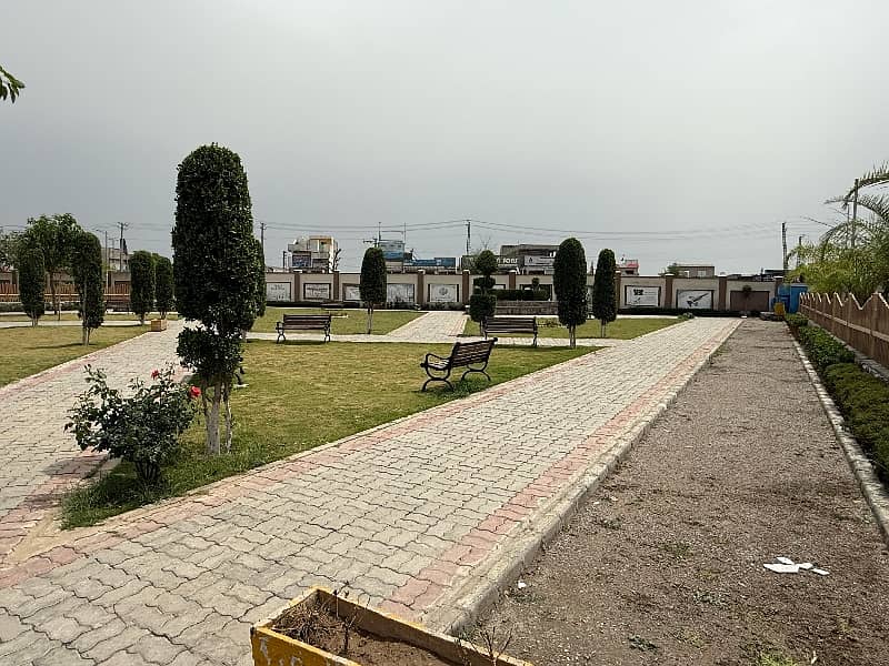 PLOT FOR SALE IN F-17 ISLAMABAD

                                                            alt=