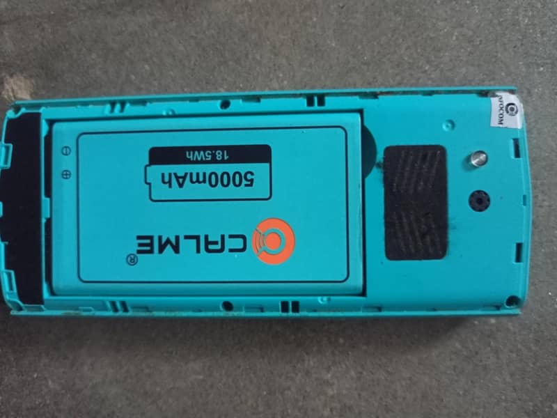 CallMe 4.4g Platinum with box

                                                            alt=