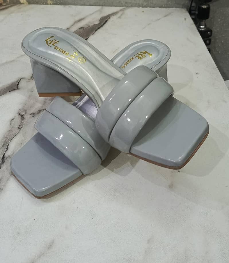 kit shoes

                                                            alt=