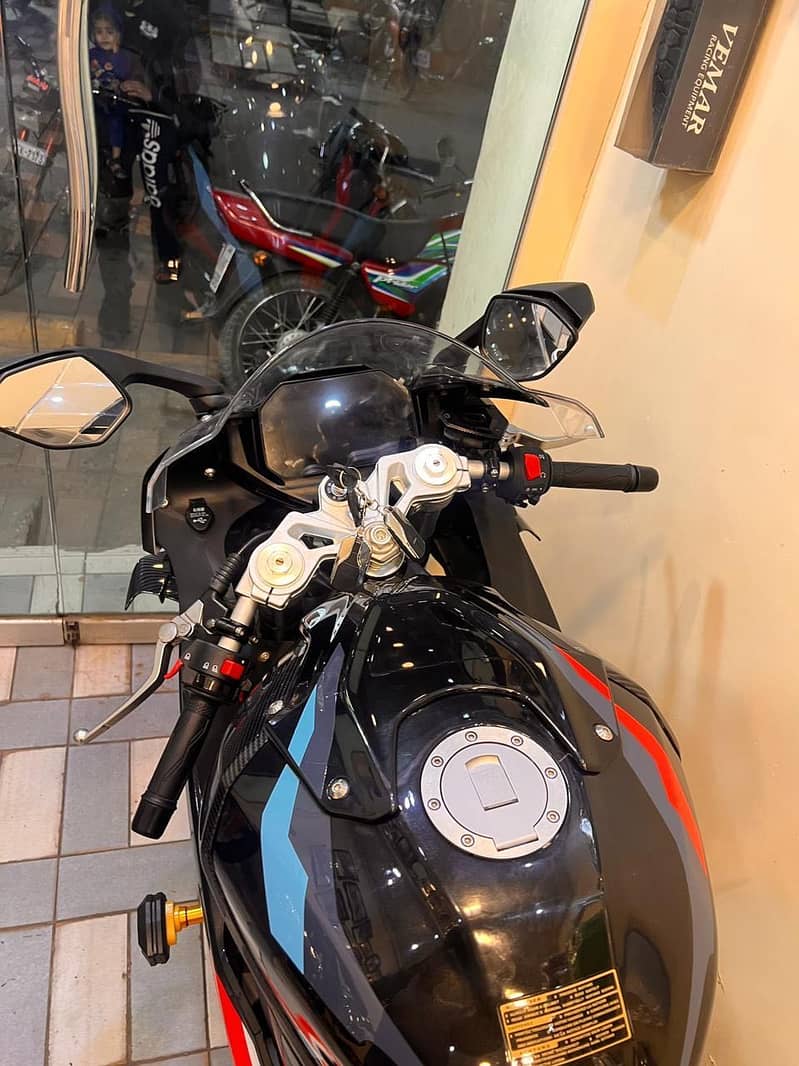 BMW Replica 2025 Urgent For Sale | BMW Replica | 400 KM Used

                                                            alt=