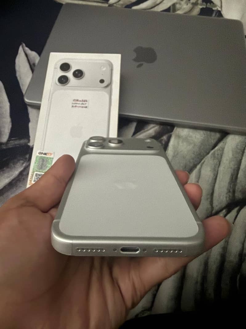 iPhone 17 Pro Max (PTA Approved)

                                                            alt=