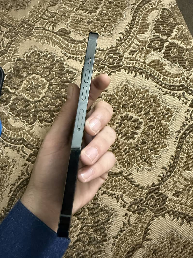 *TITLE* iPhone 13 Pro Max Non PTA – Face ID OK – Battery Health Good

                                                            alt=