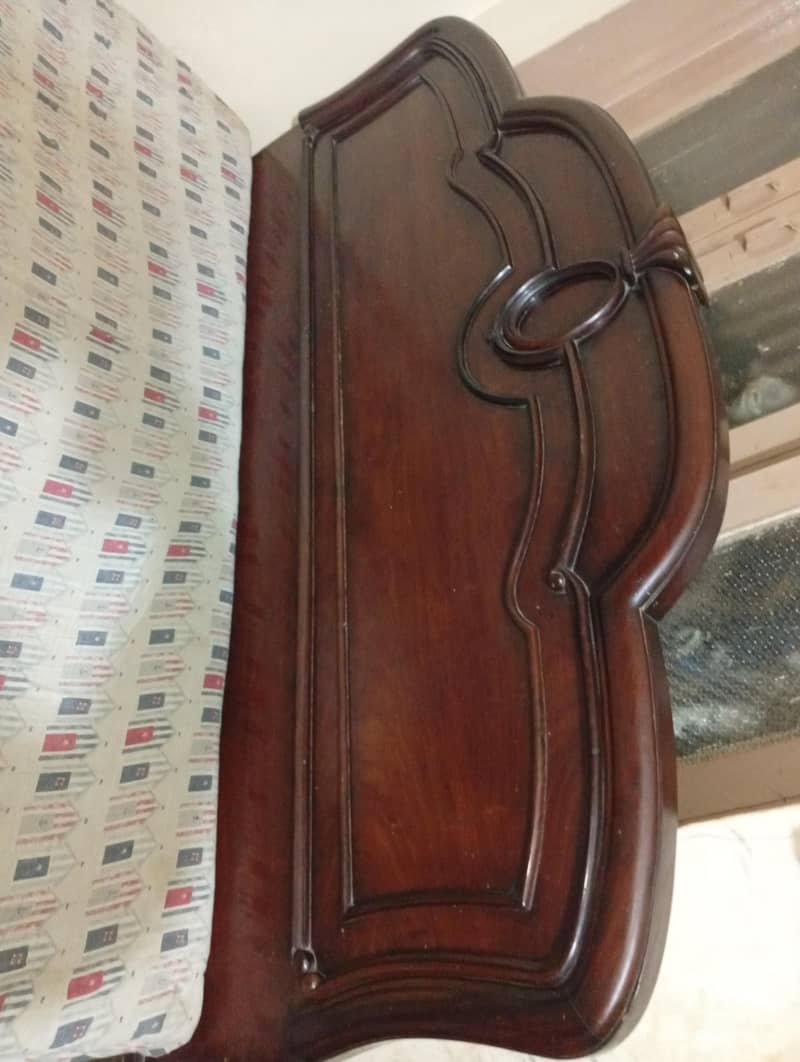 double bed two side table for sale

                                                            alt=