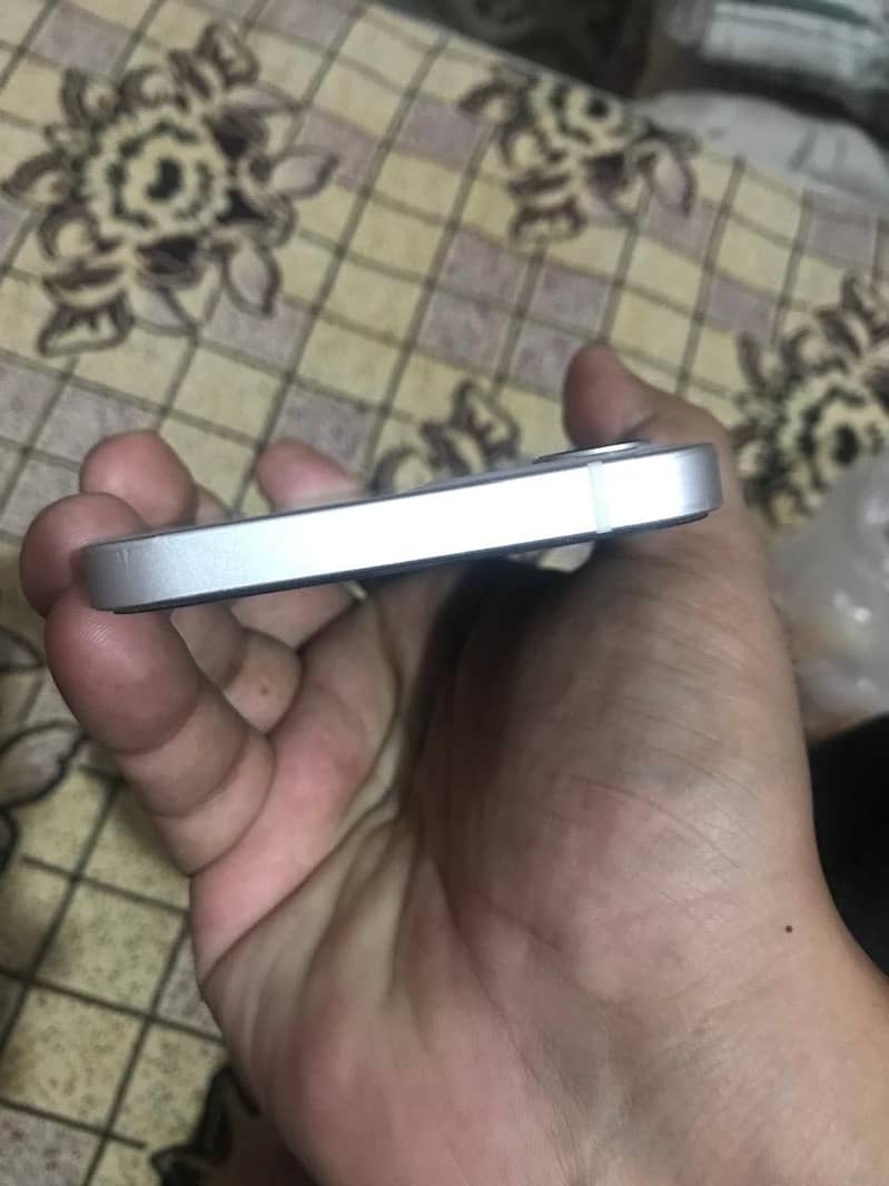 Iphone 12 128 GB

                                                            alt=