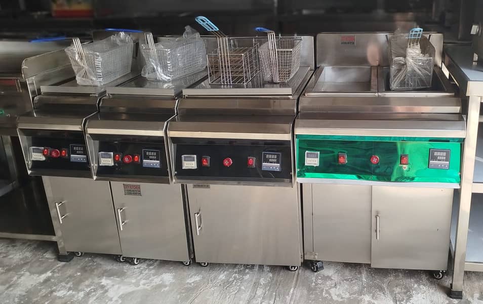 Fryers 16 Liters / 24L / 16+16 available counter / Fryers in Lahore

                                                            alt=