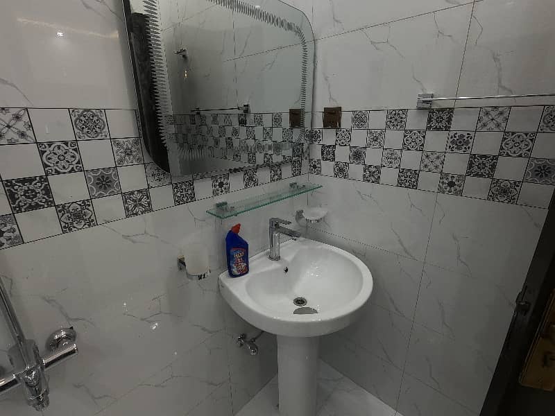 Prime Location 10 Marla House In Al Jalil Garden Is Available For sale

                                                            alt=