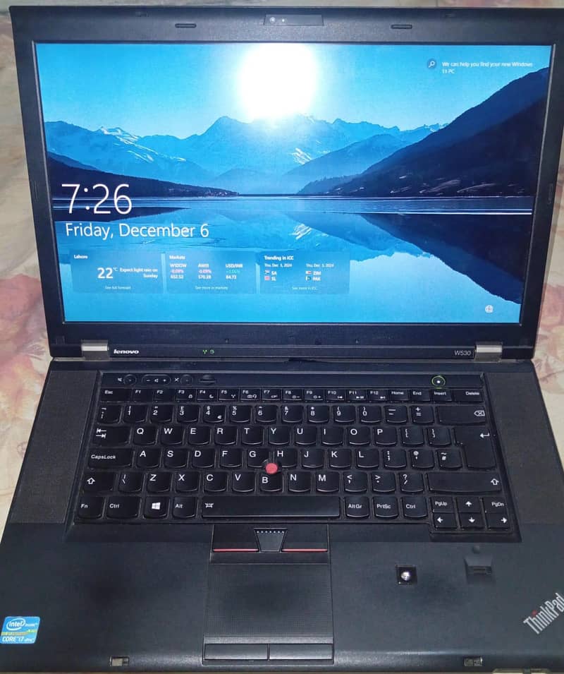 Laptop/Lenovo - i7 - 8GB RAM - Touchscreen - Win10 Pro

                                                            alt=