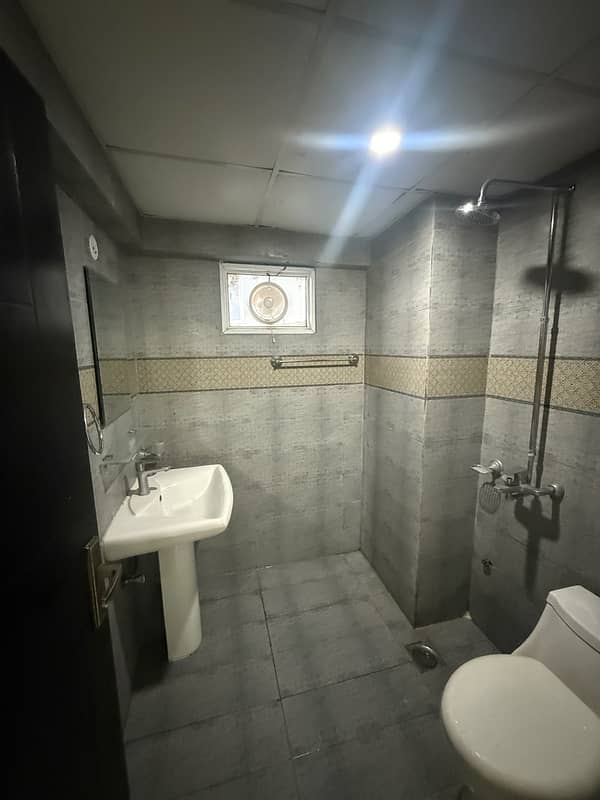 One Bedroom Apartment Available For Sale In Capital Residencia E-11/4

                                                            alt=