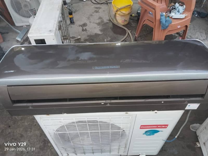 Changhong Ruba Split AC – Powerful Cooling | Excellent Condition

                                                            alt=