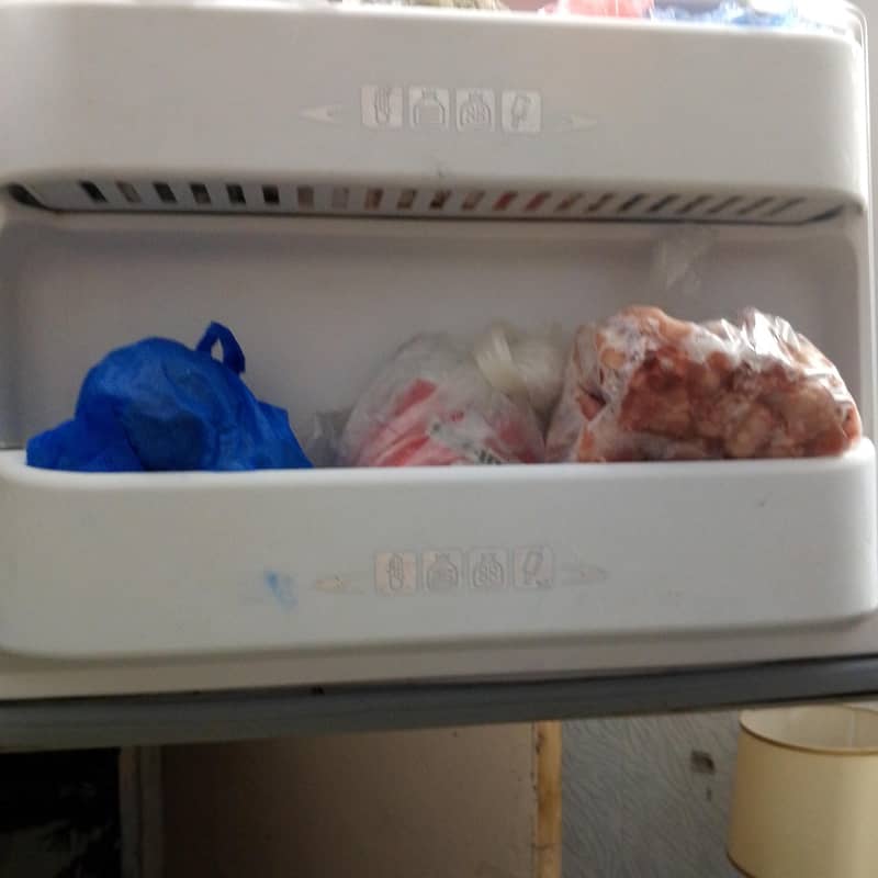 Dawlance large size refrigerator for sale in excellent condition.

                                                            alt=