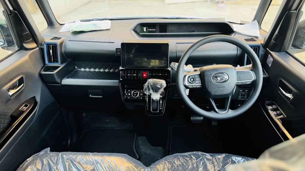 DAIHATSU TANTO CUSTOM 2022/2025 Fresh import

                                                            alt=