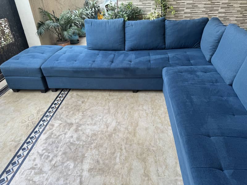 Elegant Blue L-Shape Corner Sofa – 8 Seater – Excellent Condition

                                                            alt=