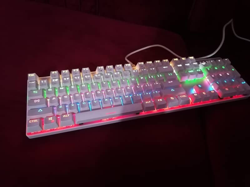 Mechanical Gaming keyboard

                                                            alt=