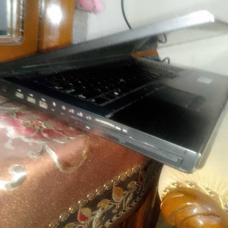 Laptop with Grafic card

                                                            alt=