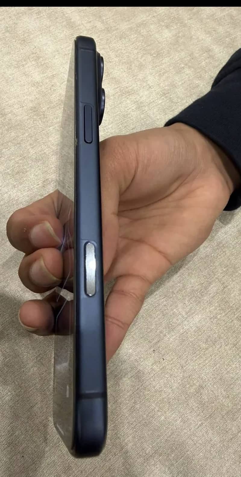 iPhone 17 Pro Max 19 cycle 100 health lush condition 256GB with box

                                                            alt=