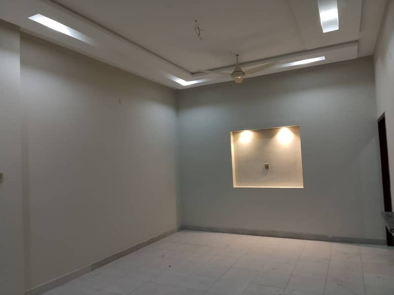 Wapda Town Phase 1 - Block E House Sized 5 Marla

                                                            alt=