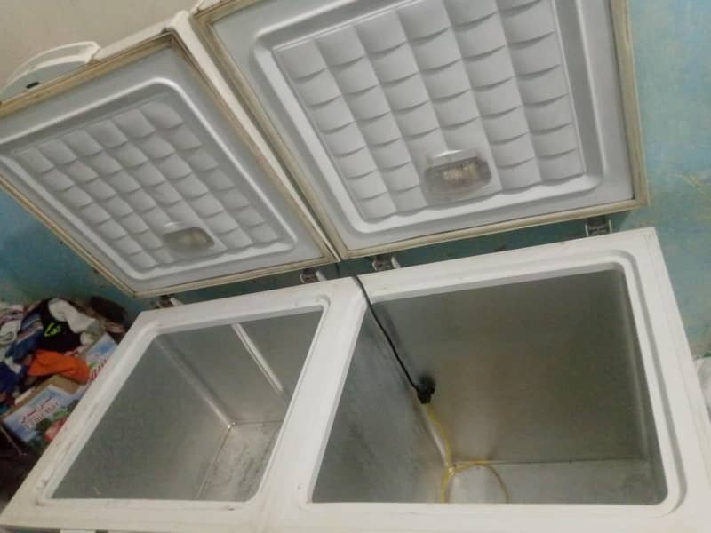 waves

                                                            alt=