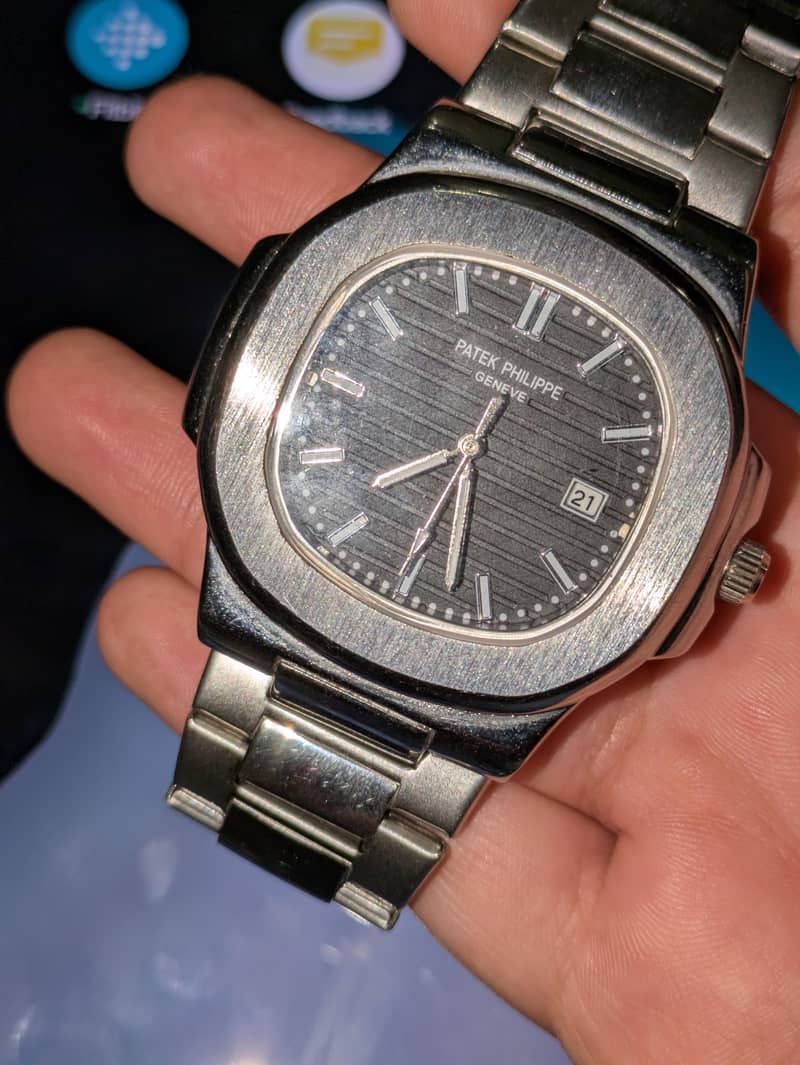 petek philipp black daill

                                                            alt=