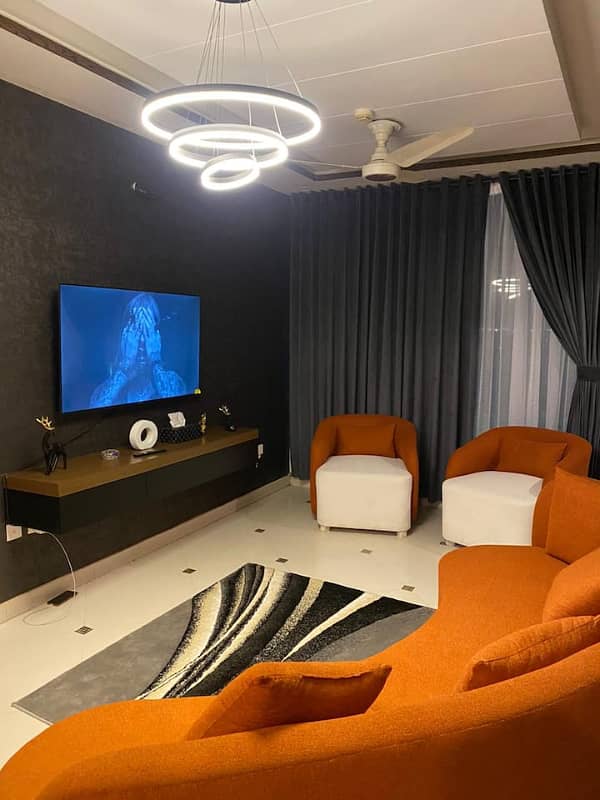 2 Bedrooms Luxury Furnished Apartment is Available For Rent in Bahria Town Lahore

                                                            alt=