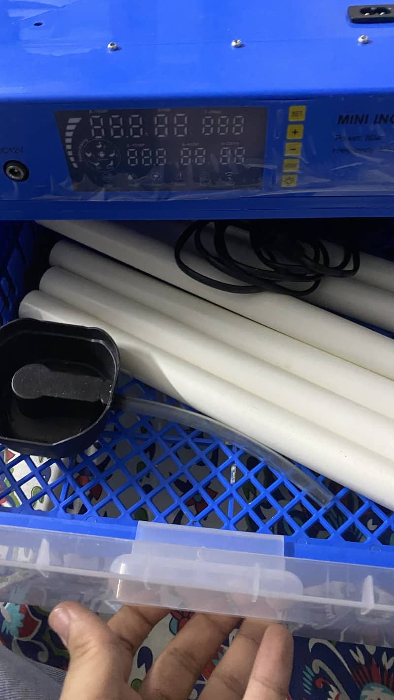 36 Eggs Automatic Incubator

                                                            alt=