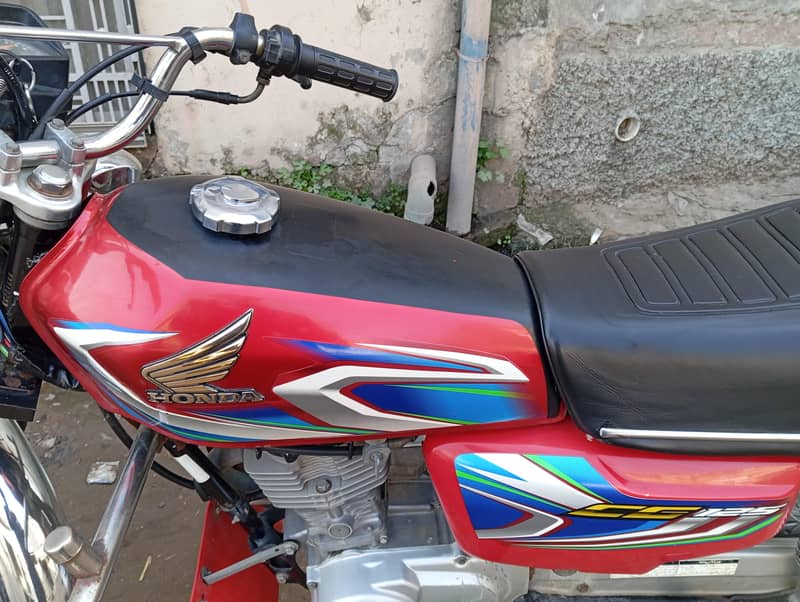 Honda || CG 125 || Edition || Model 2022/23

                                                            alt=