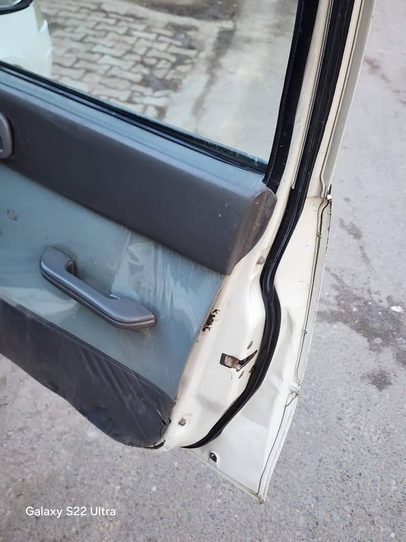 SUZUKI CULTUS 2006 model for sal Home ues car

                                                            alt=