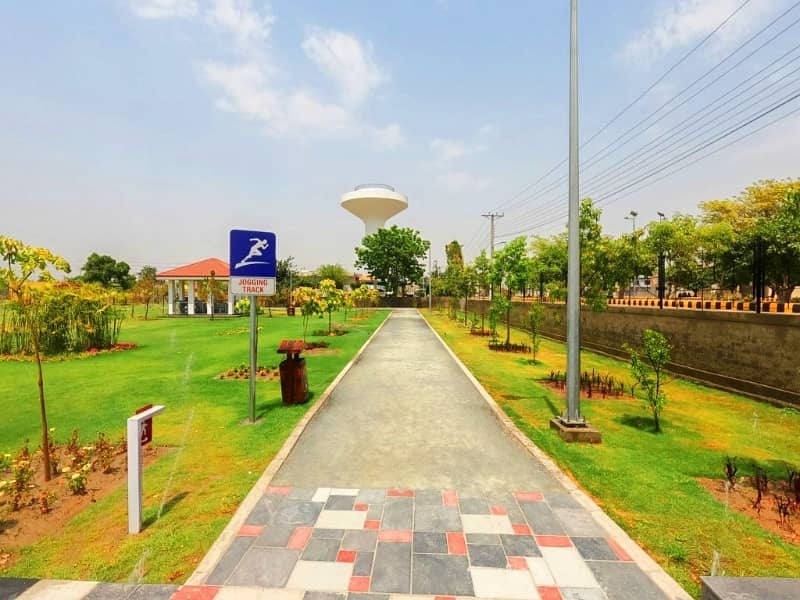 10 Marla Plot 1234-M LDA Avenue 1 For Sale Hot Location

                                                            alt=