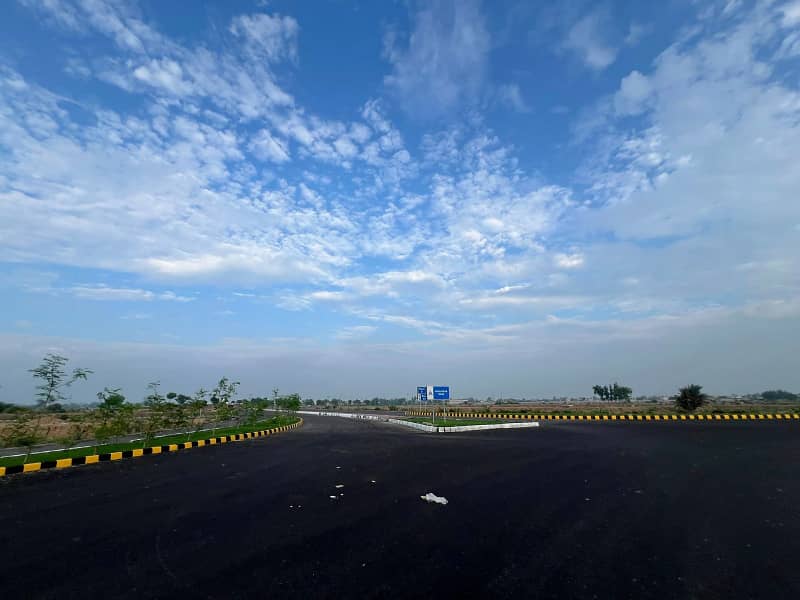 1 Kanal Residential Plot for Sale in N Block, LDA City Lahore

                                                            alt=