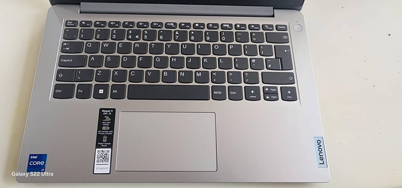 laptop

                                                            alt=