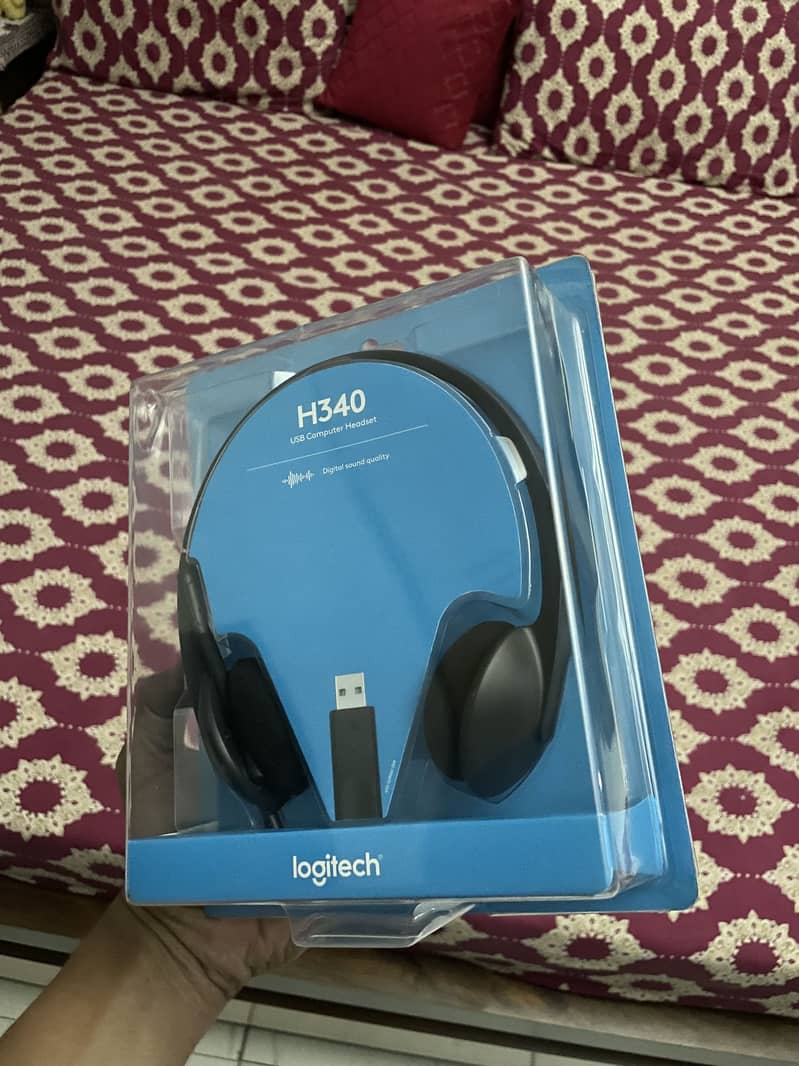 Logitech - H340 - Professional Headphones - Sealed Pack -3500

                                                            alt=