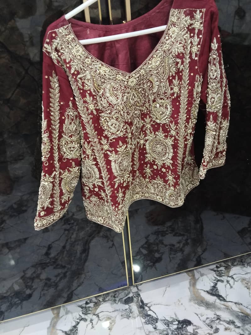 bridal lehenga

                                                            alt=