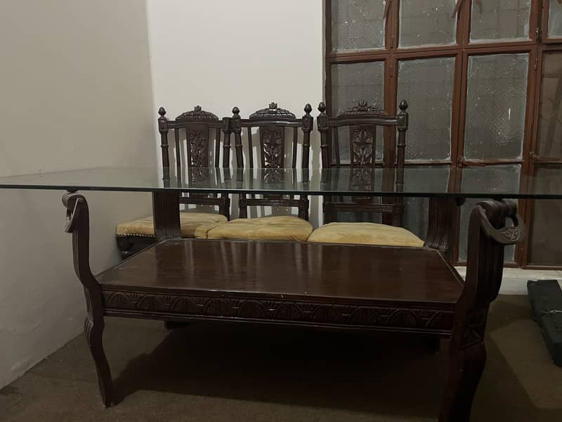 Dining table and chairs

                                                            alt=