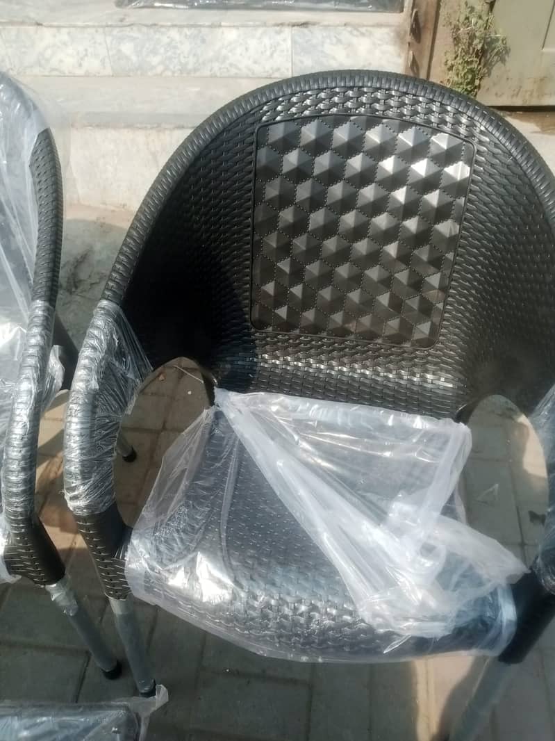 plastic chairs \ chairs \ plastic furniture \ Cheap Price Chair

                                                            alt=