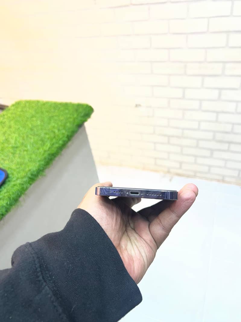 IPhone 14 pro max | Dual Pta Approved | 512GB

                                                            alt=