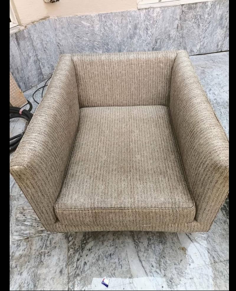 Sofa Cleaning & Carpet Cleaning Sofa wash plz Call Us 03244025862

                                                            alt=