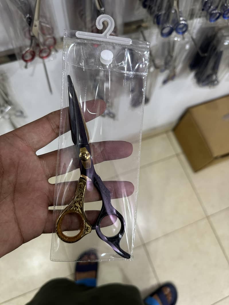 Barbar Scissor Export Quality.

                                                            alt=