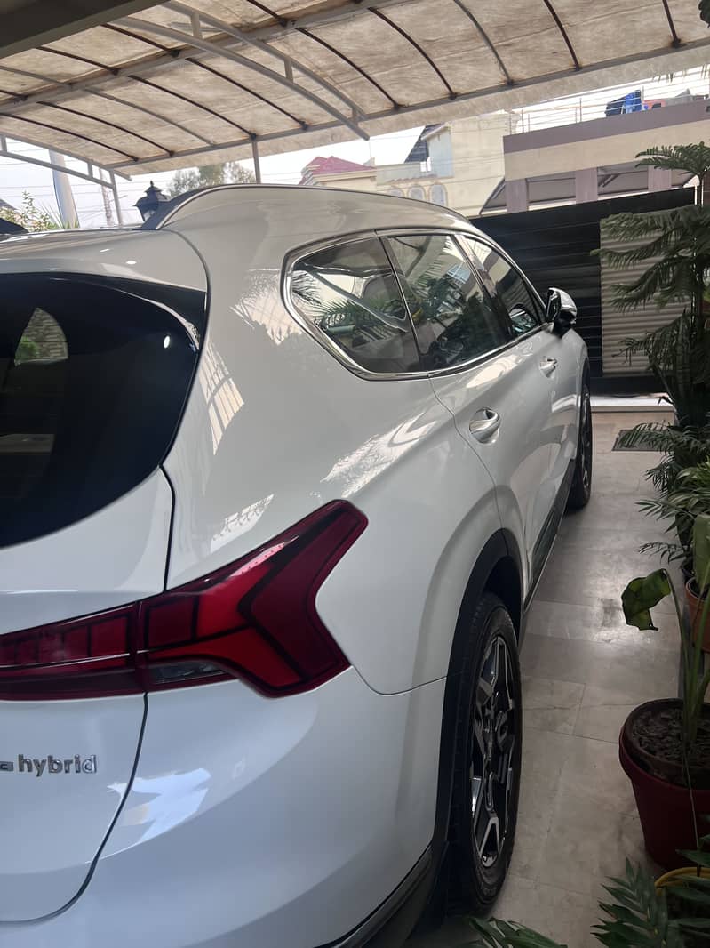 Santa Fe signature for urgent sale

                                                            alt=