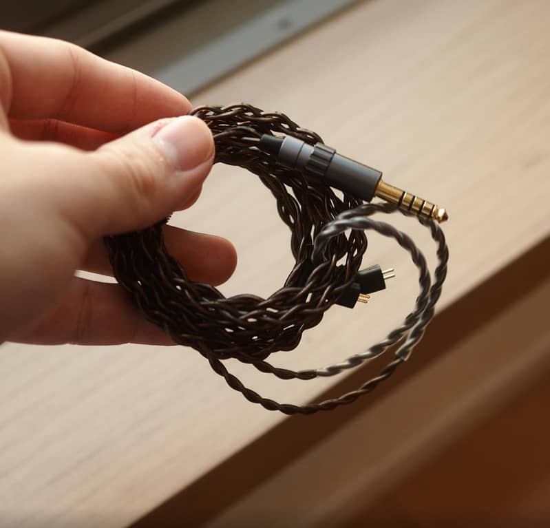 Planar IEM Letshuoer S08

                                                            alt=