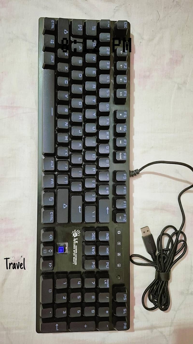 A4TECH GAMING KEYBOARD B820R AND GAMING MOUSE A90

                                                            alt=