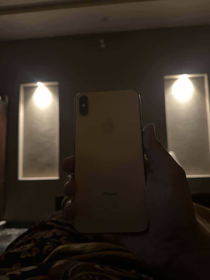 Iohone xs max

                                                            alt=