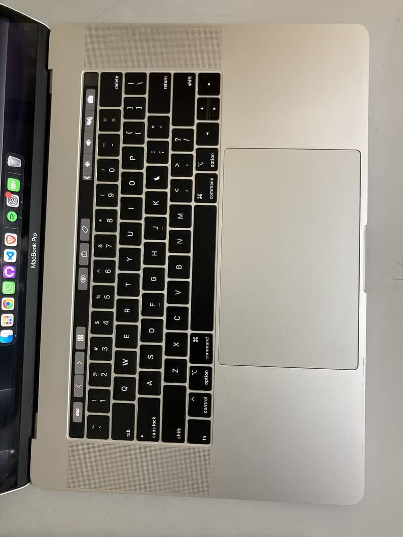 Macbook pro i9 32gb 512gb 4Gb graphics

                                                            alt=