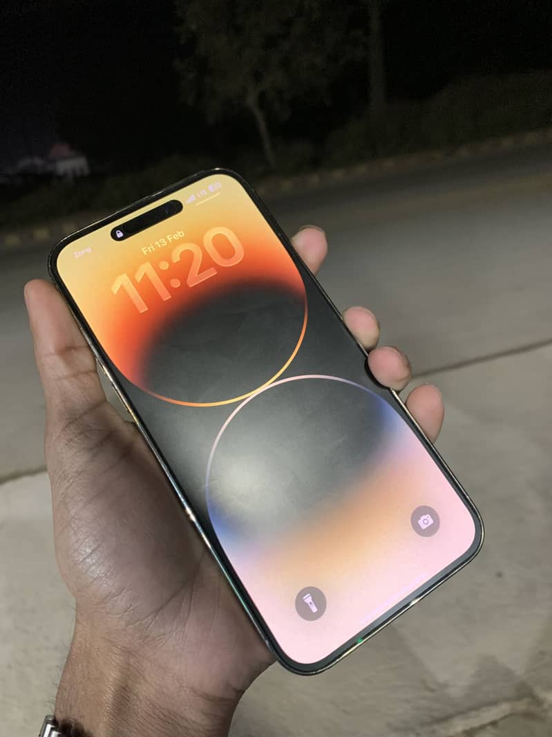 IPhone 14 Pro Max non pta 256gb golden

                                                            alt=