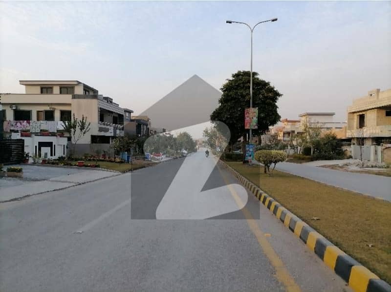 10 Marla Plot For Sale In Media Town

                                                            alt=