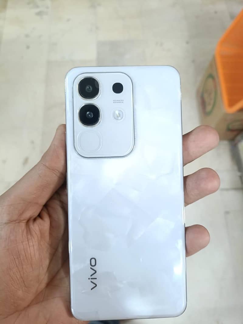 vivo y29 8/128

                                                            alt=