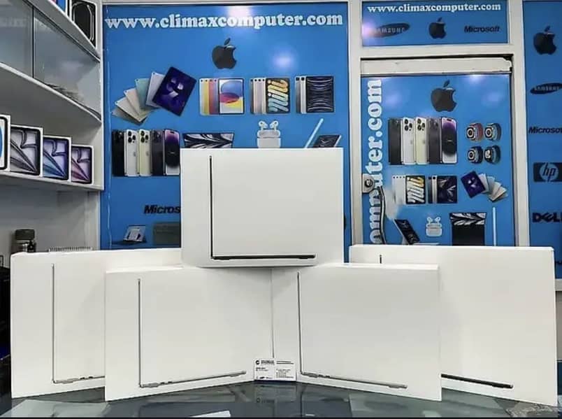 Apple MacBook Air M4 / 15” Display / 16GB / 256GB / M4 Chip

                                                            alt=