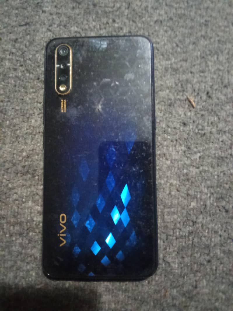 4/128 main hai original  set hai original charger haino open no repair

                                                            alt=