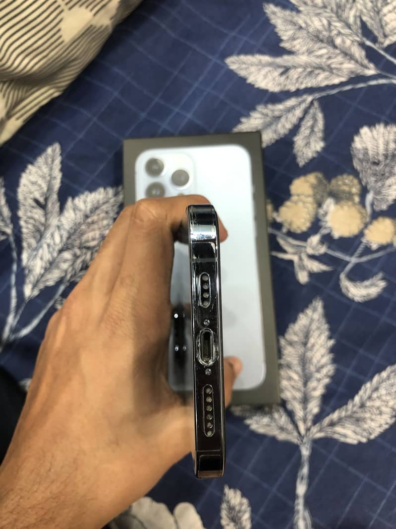 IPHONE 13 PRO MAX

                                                            alt=