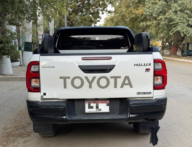 Toyota Revo GR Sport Japanese

                                                            alt=